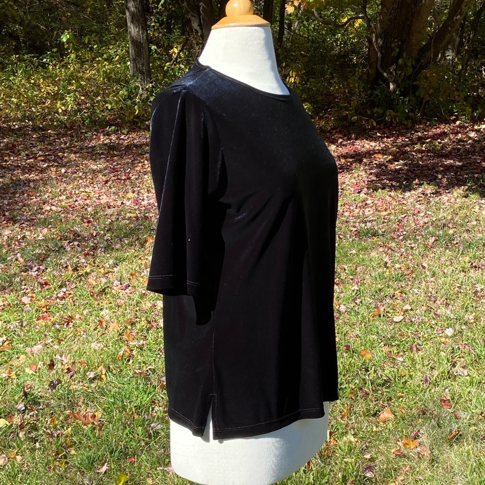 Black Velvet Top - Picture 2 of 4